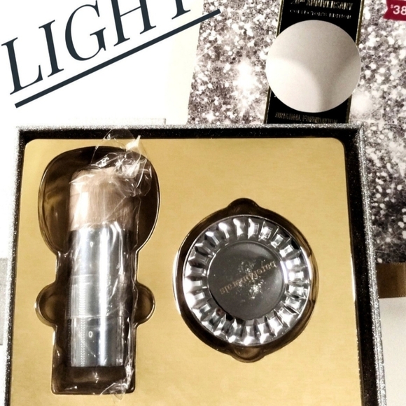 Bare Minerals 20th Anniversary Full Size Foundation & Brush Set LIGHT discontinu - Picture 2 of 5